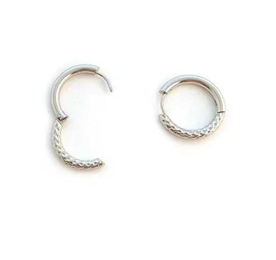 creoles reversibles argentées.webp